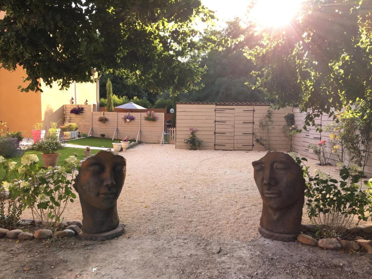 Mas Le Nathakassou Villa Cabannes Buitenkant foto